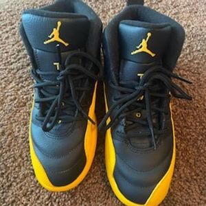 Air Jordan Retro 12 University Gold